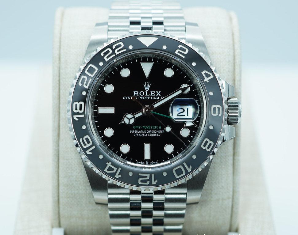 Rolex GMT Master 2 Bruce Wayne Back again with a latest Upgrade, 2024 Oyestersteel & Silver edition comes with New 5 Link Stainless Steel Bracelet & Rotating bezel.